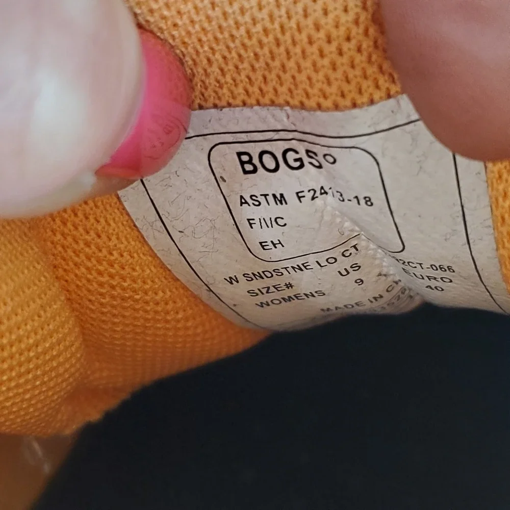 Bogs Sandstone Low Womens Work Shoes Sz 9 Multi Composite Safety Toe Sneakers